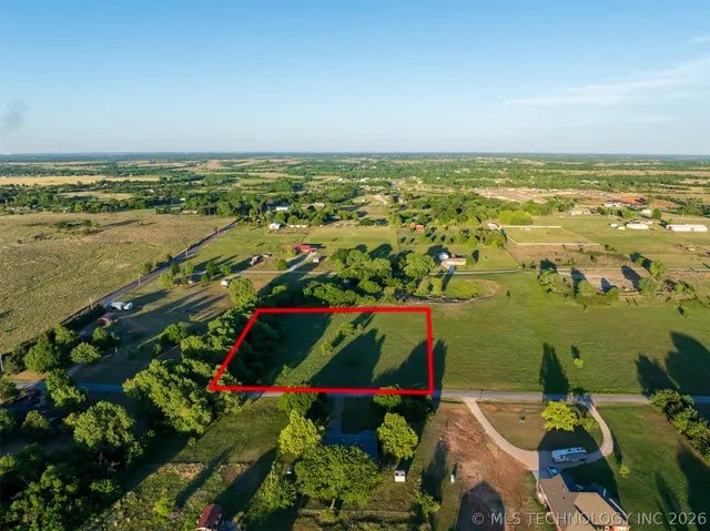 Photo 6 — 1 W County Road, Tuttle, OK 73089