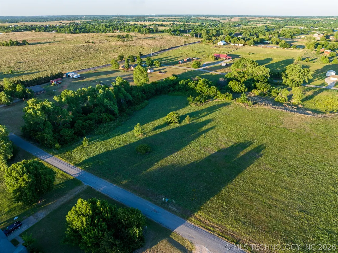 Photo 9 — 1 W County Road, Tuttle, OK 73089