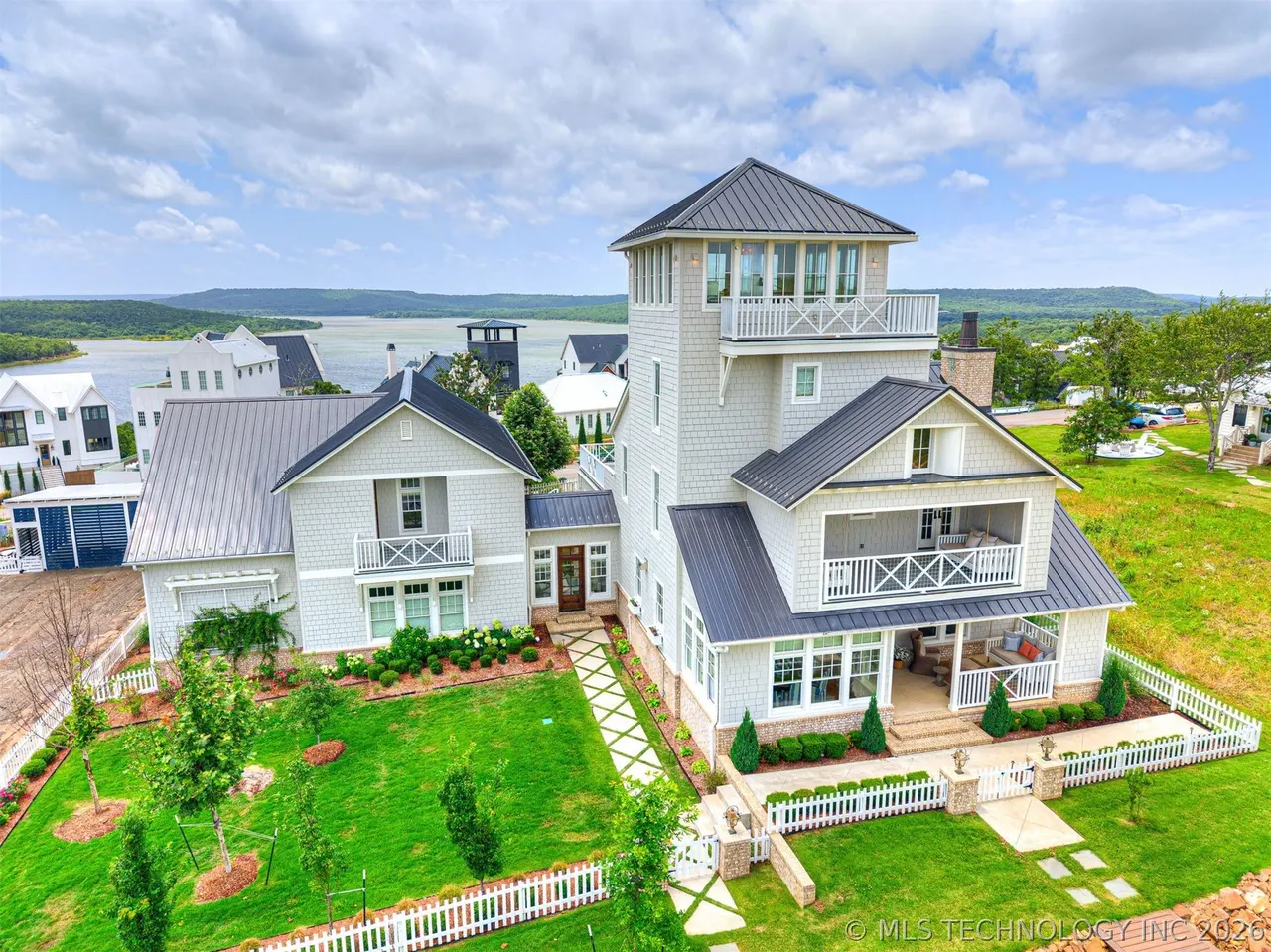 Front exterior — 104 Ridgeline Road, Carlton Landing, OK 74432