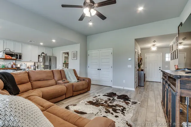 Photo 6 — 3321 Oak Ridge, Guthrie, OK 73044