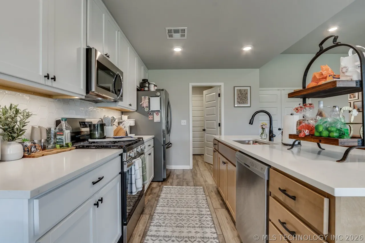 Photo 17 — 3321 Oak Ridge, Guthrie, OK 73044