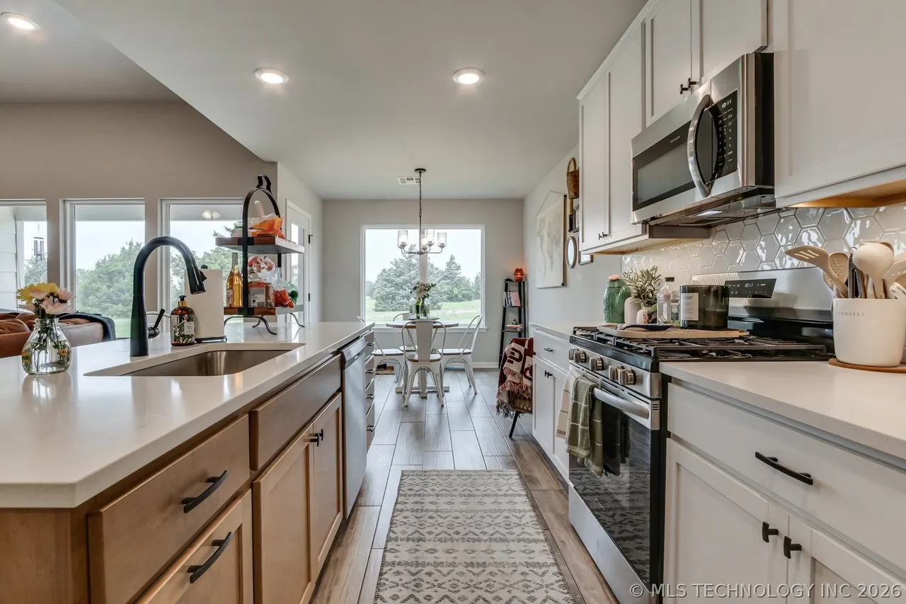 Photo 18 — 3321 Oak Ridge, Guthrie, OK 73044
