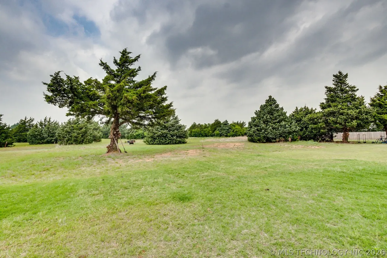 Photo 42 — 3321 Oak Ridge, Guthrie, OK 73044