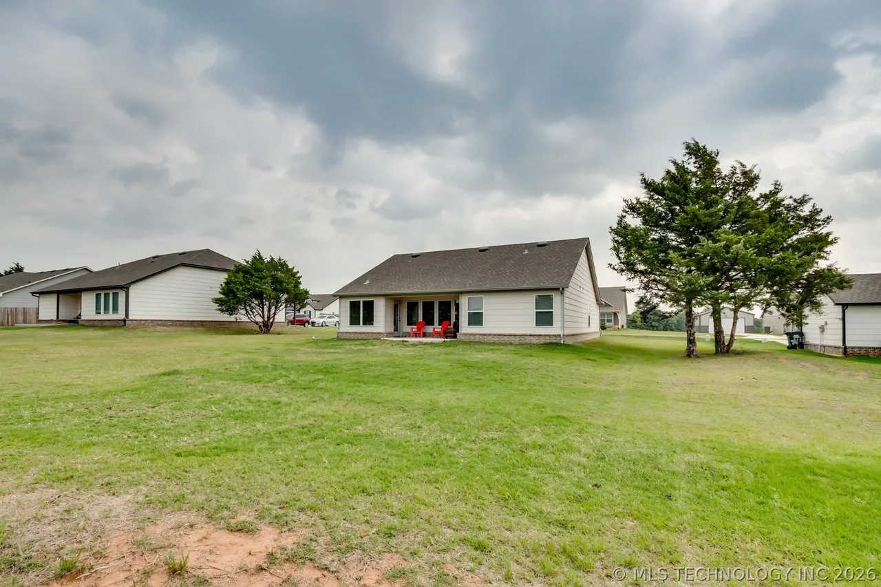 Photo 43 — 3321 Oak Ridge, Guthrie, OK 73044