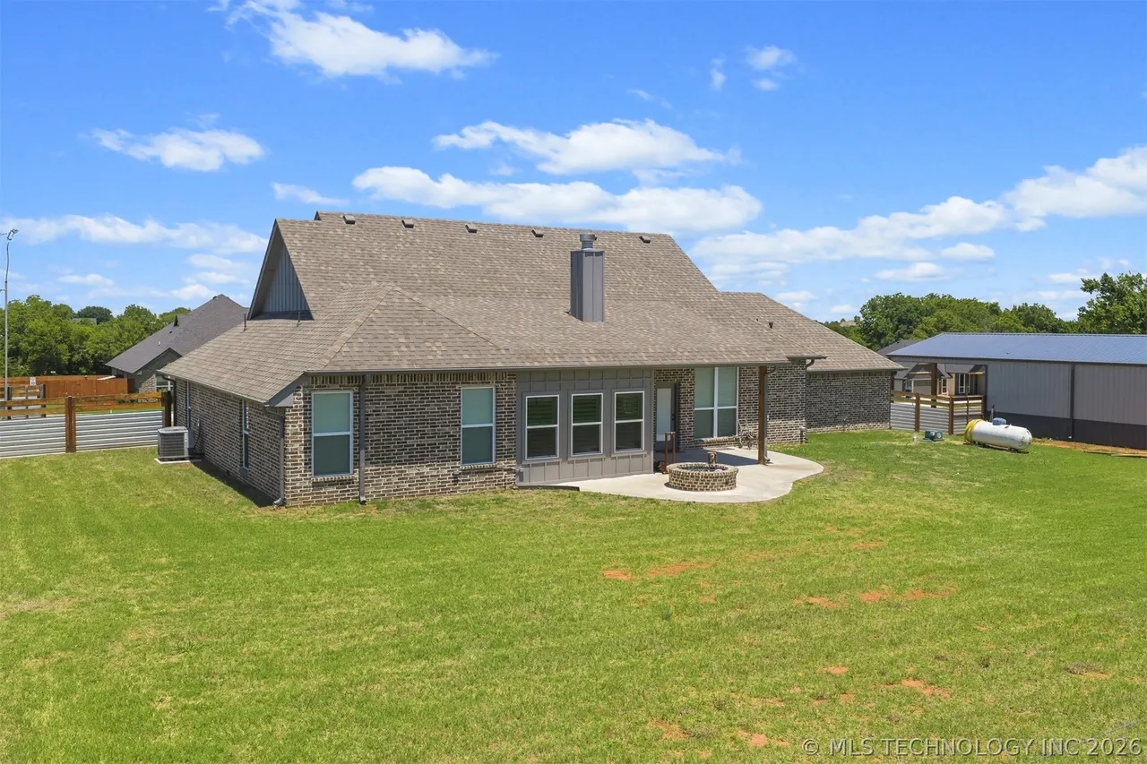 Photo 41 — 25016 Doe Creek Trail, Purcell, OK 73080