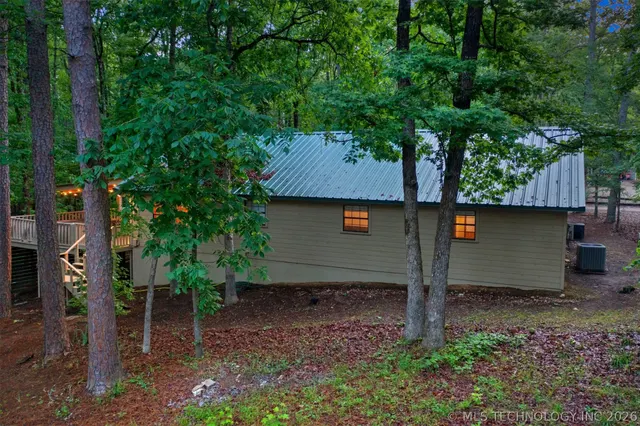 Photo 4 — 184 Cedar Creek Circle, Broken Bow, OK 74728