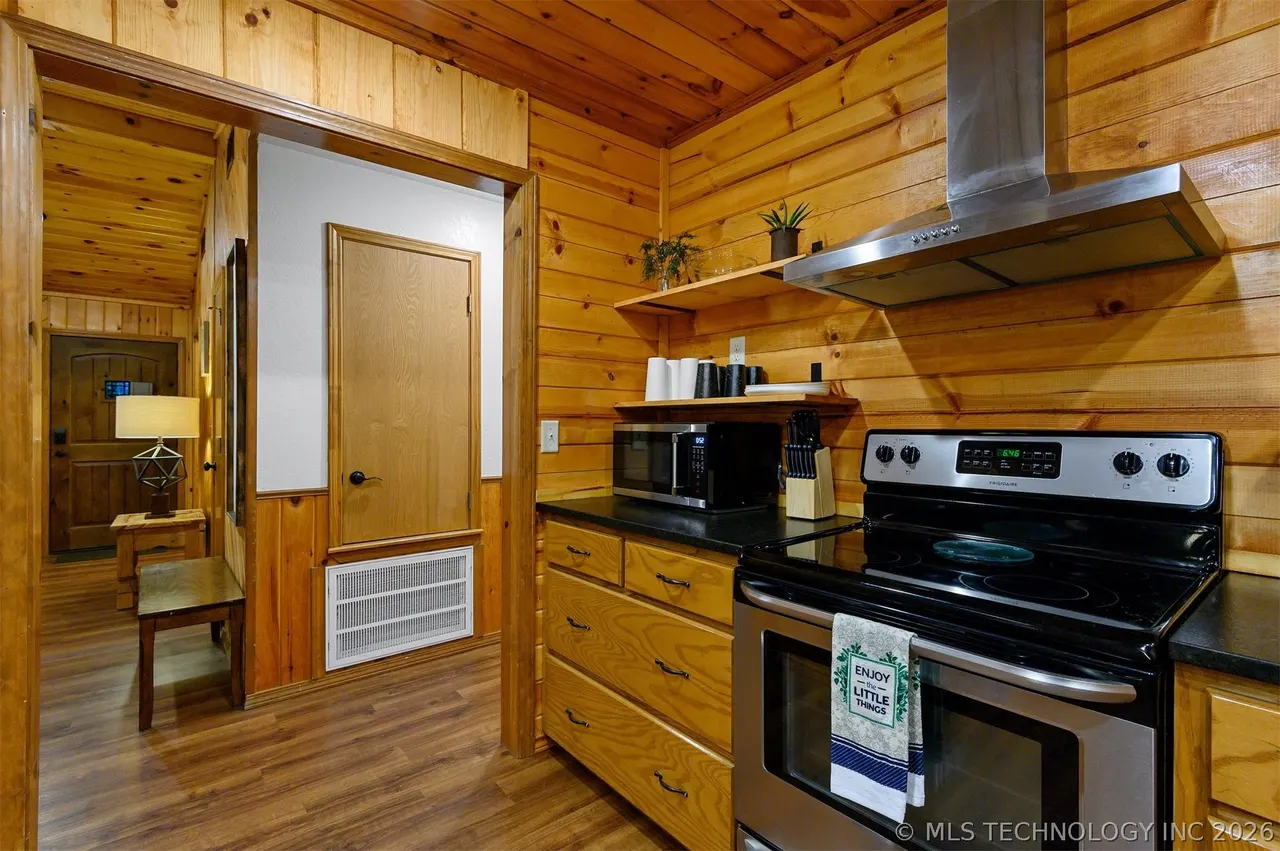 Photo 8 — 184 Cedar Creek Circle, Broken Bow, OK 74728
