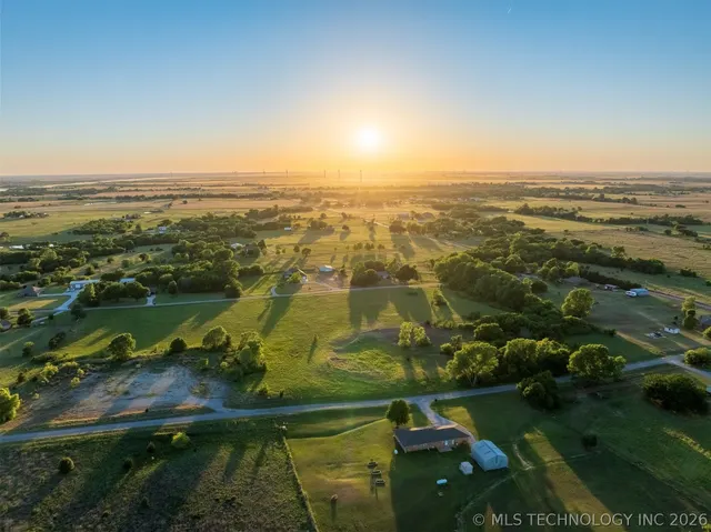 Photo 5 — 4 W County Road, Tuttle, OK 73089