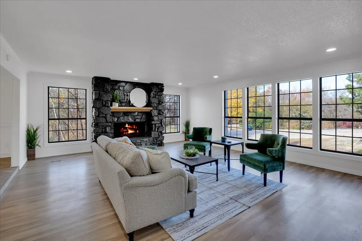 Photo 15 — 11016 S Jamestown Avenue, Tulsa, OK 74137