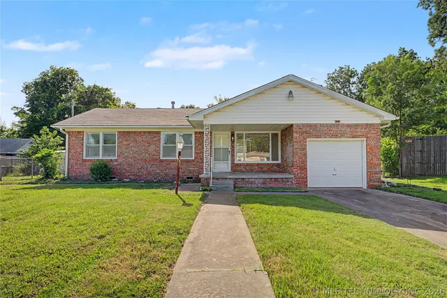 Photo 2 — 528 S 106th EastAvenue, Tulsa, OK 74128