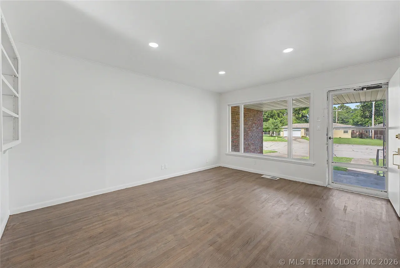 Photo 10 — 528 S 106th EastAvenue, Tulsa, OK 74128