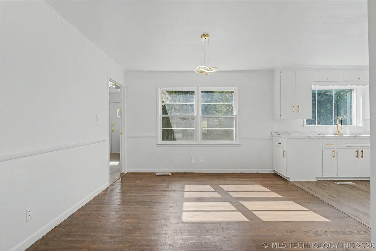 Photo 11 — 528 S 106th EastAvenue, Tulsa, OK 74128