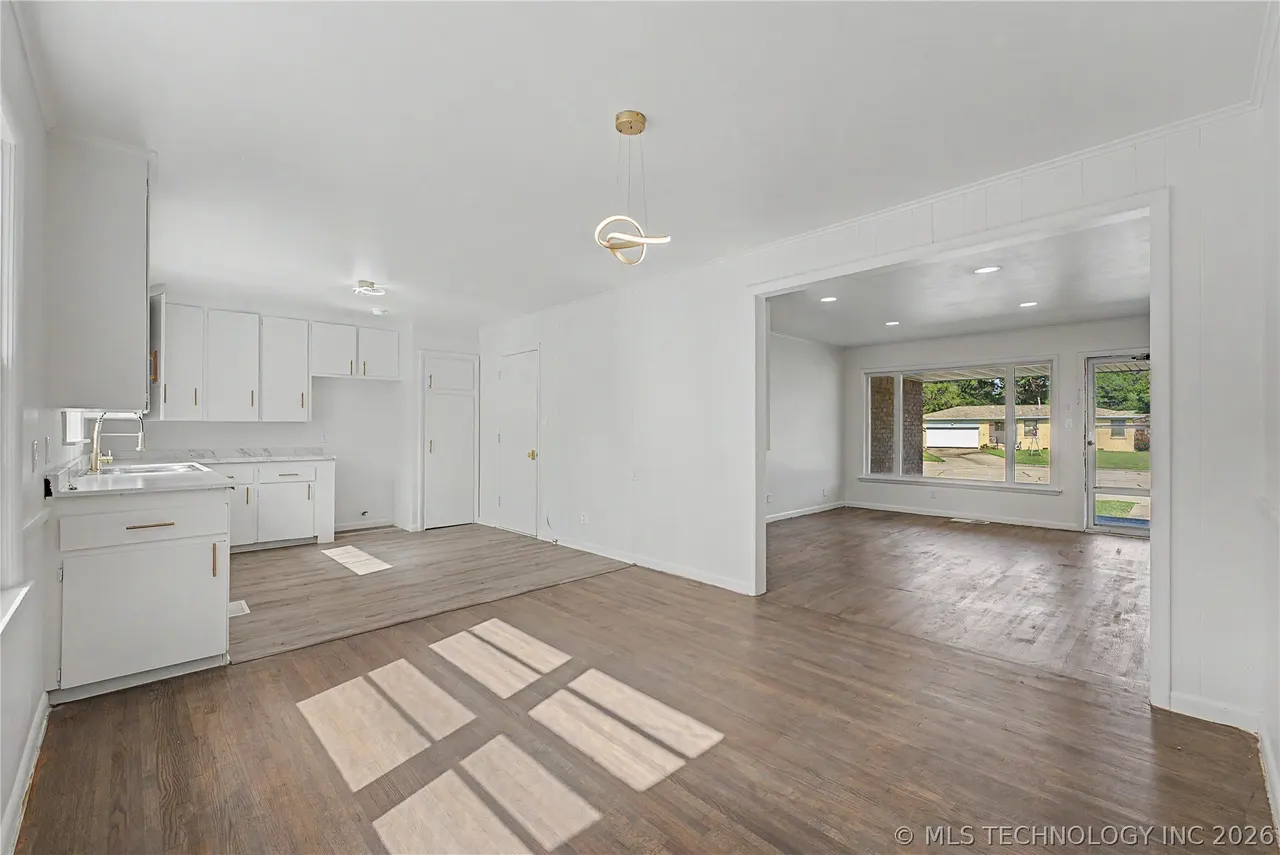 Photo 14 — 528 S 106th EastAvenue, Tulsa, OK 74128