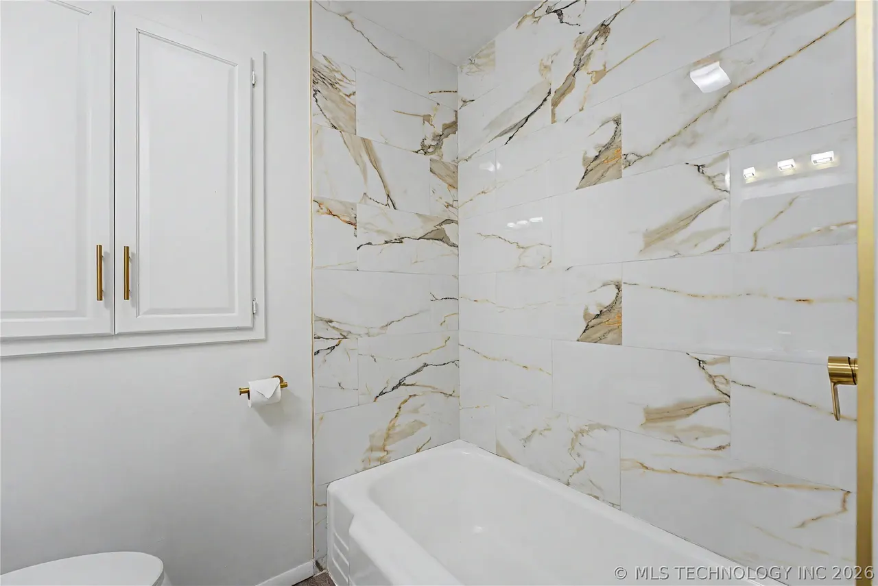 Photo 33 — 528 S 106th EastAvenue, Tulsa, OK 74128