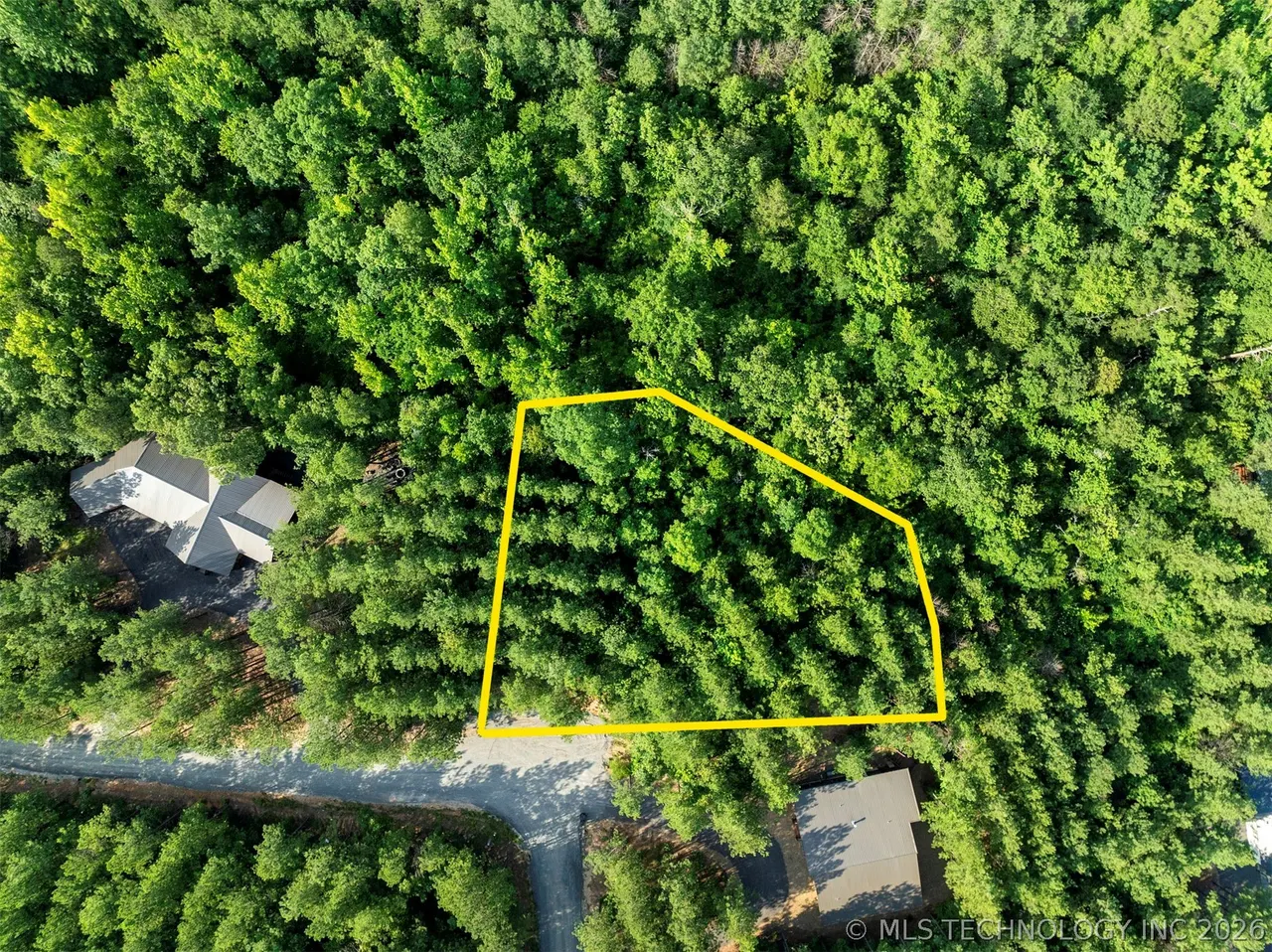 Front exterior — 66 Aged Acacia Trail, Broken Bow, OK 74728