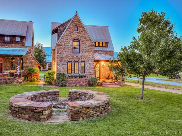Photo 4 — 43 Redbud Street D, Carlton Landing, OK 74432