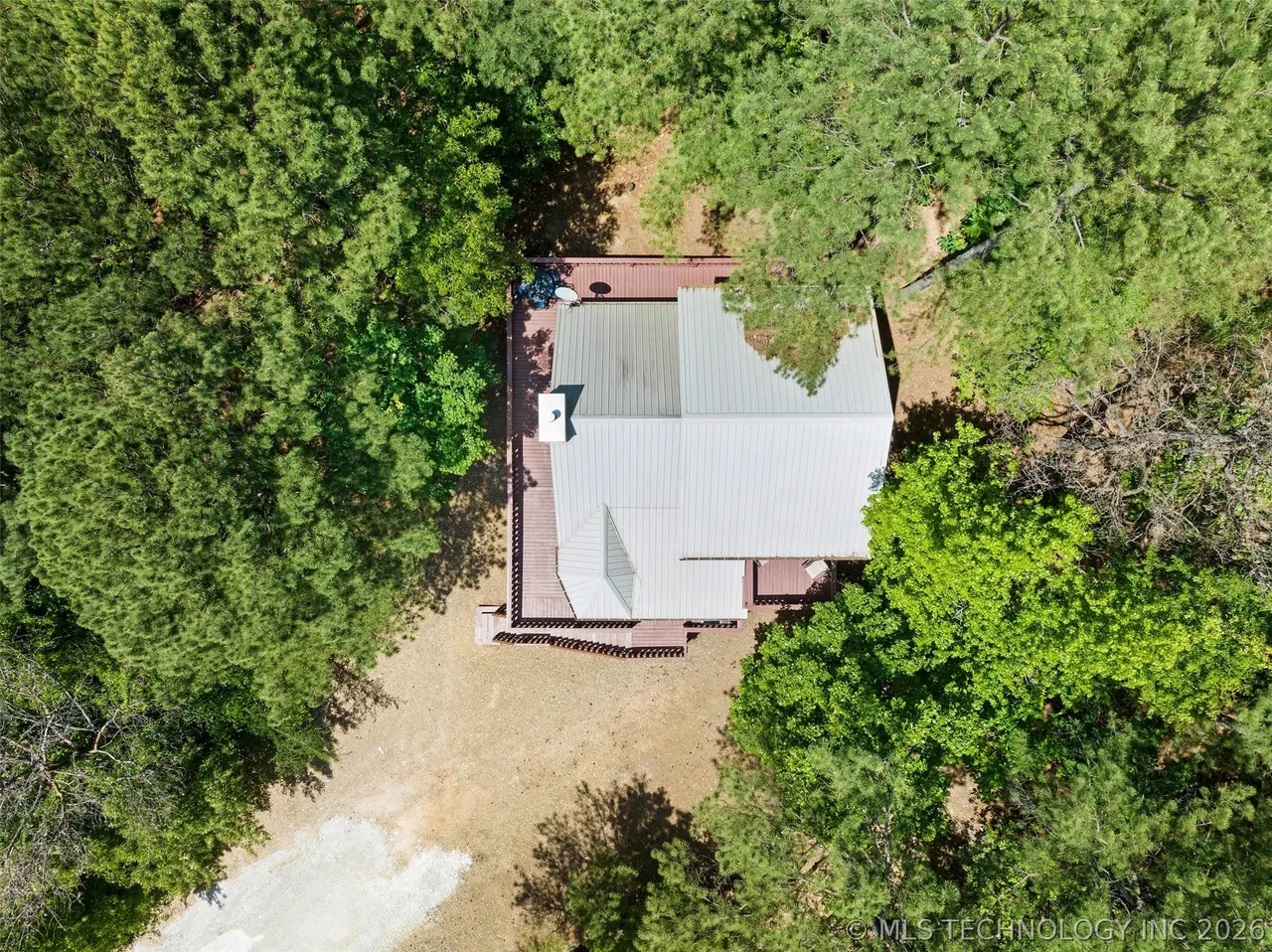 Photo 6 — 475 Southern Hills Circle, Broken Bow, OK 74728
