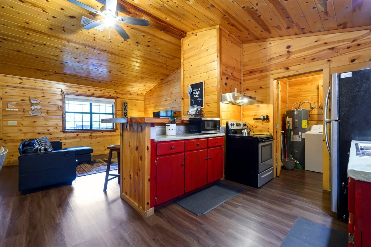 Photo 46 — 609 Canoe Road, Broken Bow, OK 74728