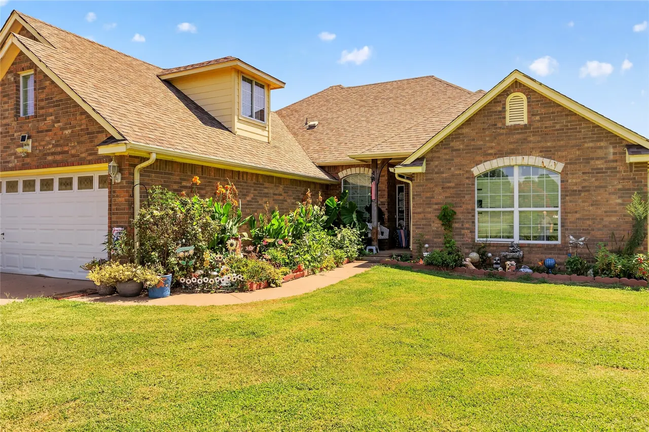 Photo 2 — 8851 78th Street, Noble, OK 73068