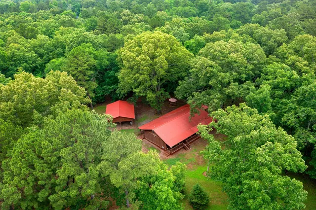 Photo 2 — 47 Tahnee Lane, Broken Bow, OK 74728