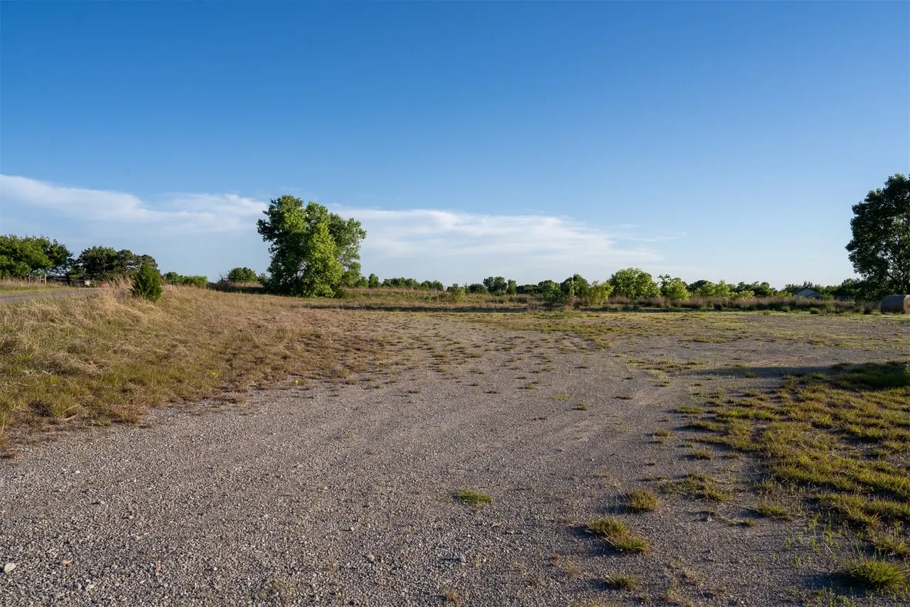 Photo 14 — 6 W County Road, Tuttle, OK 73089