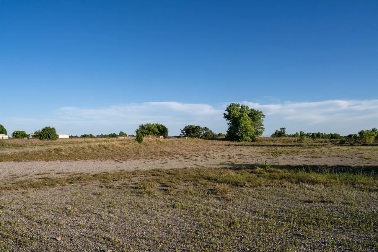 Photo 15 — 6 W County Road, Tuttle, OK 73089