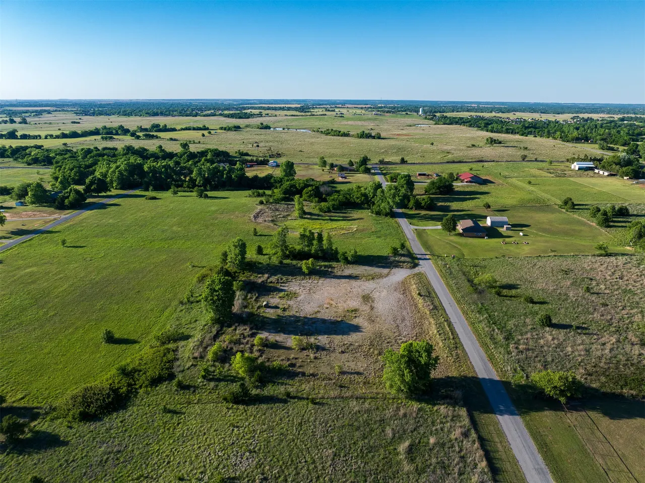 Photo 17 — 6 W County Road, Tuttle, OK 73089