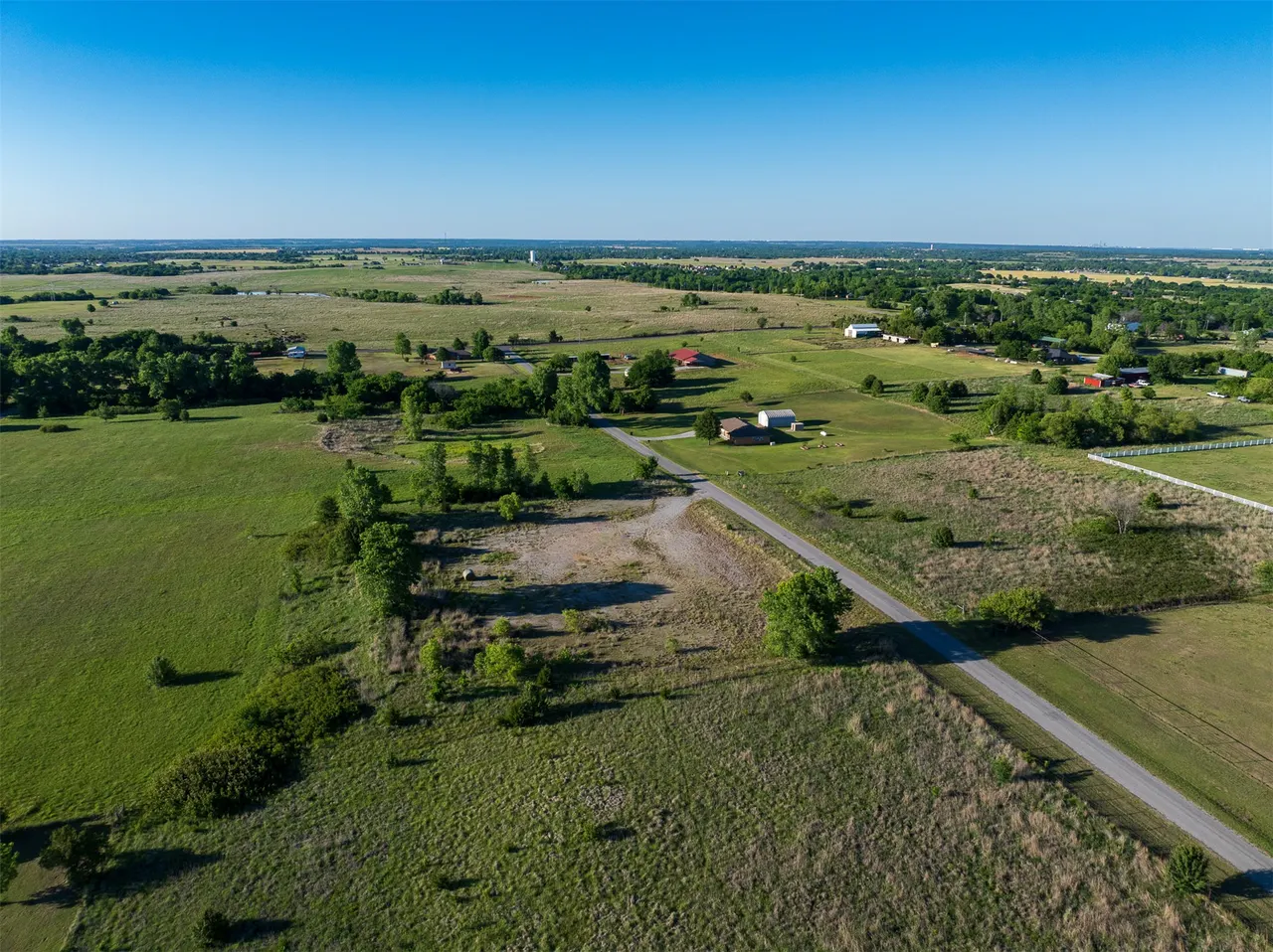 Photo 19 — 6 W County Road, Tuttle, OK 73089