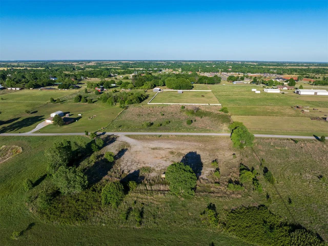 Photo 21 — 6 W County Road, Tuttle, OK 73089