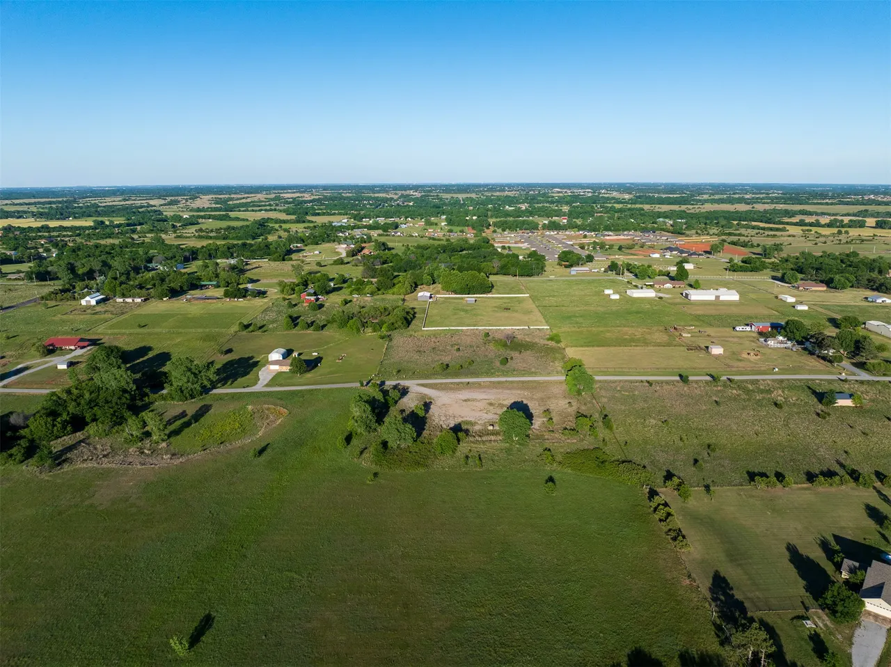 Photo 31 — 6 W County Road, Tuttle, OK 73089