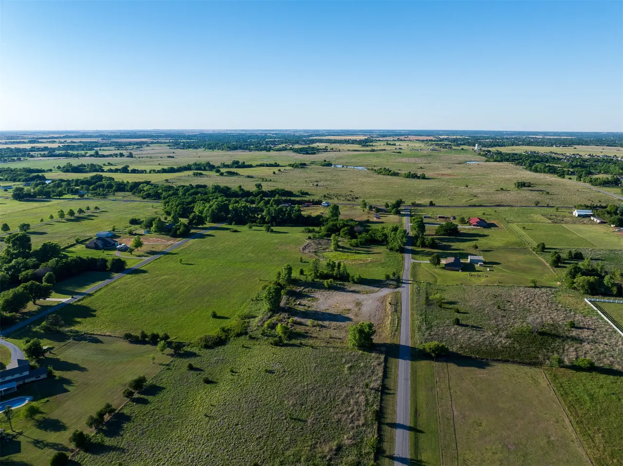 Photo 35 — 6 W County Road, Tuttle, OK 73089