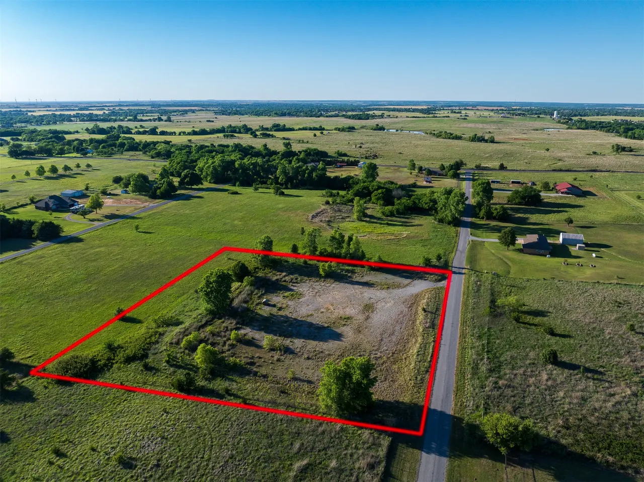 Front exterior — 6 W County Road, Tuttle, OK 73089