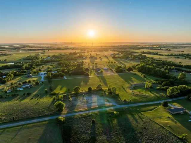Photo 4 — 6 W County Road, Tuttle, OK 73089