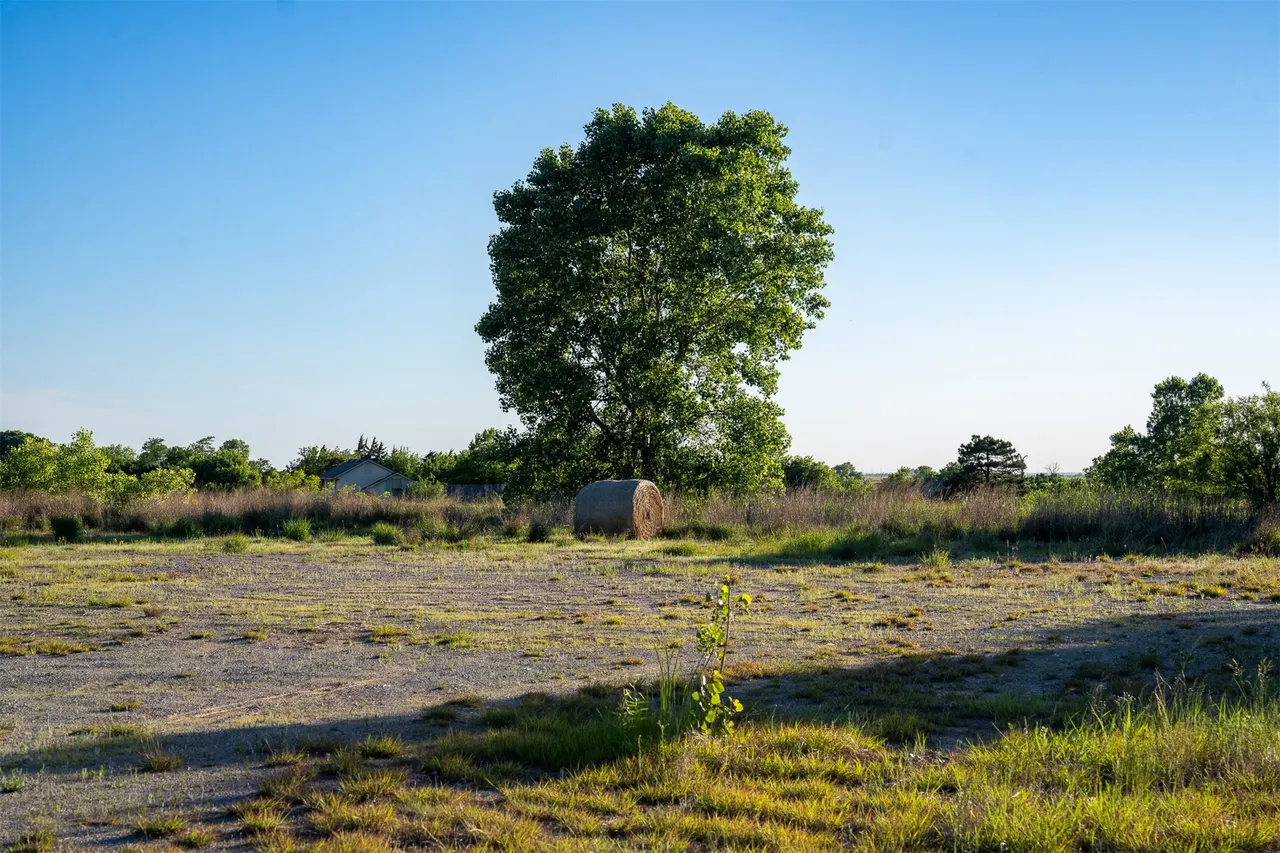Photo 5 — 6 W County Road, Tuttle, OK 73089