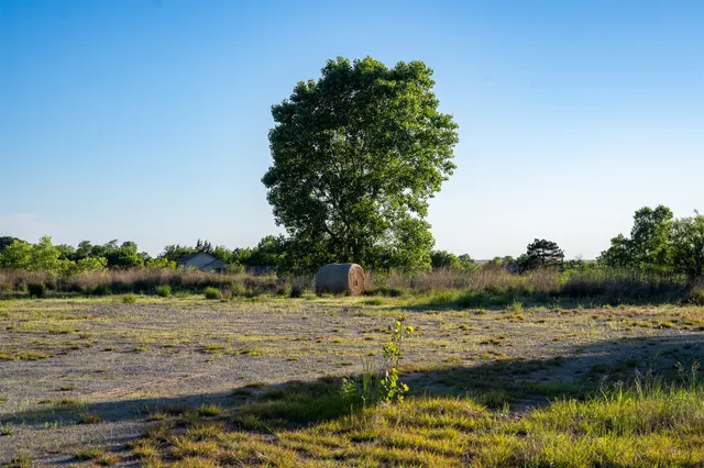 Photo 5 — 6 W County Road, Tuttle, OK 73089