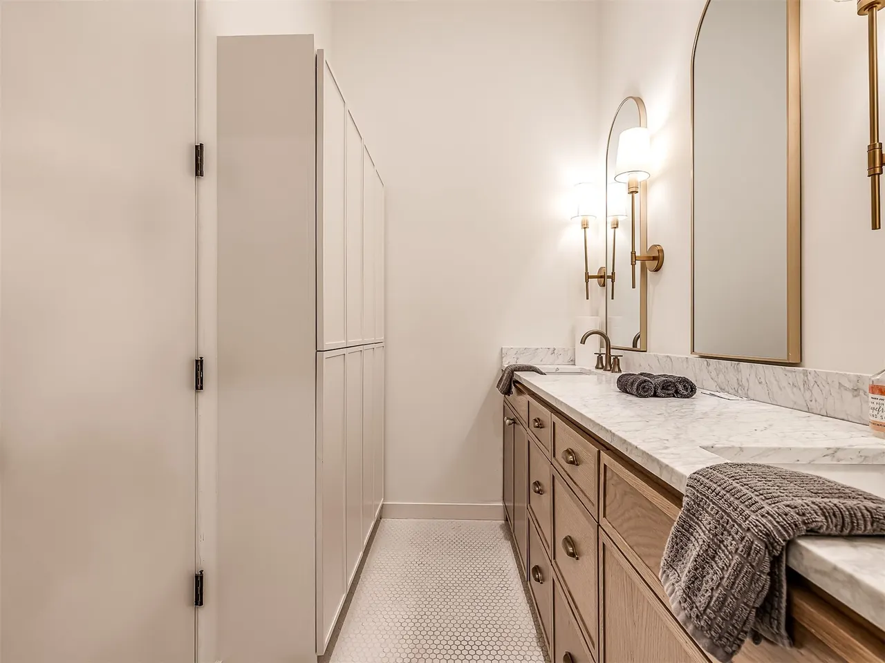 Photo 12 — 105 Lower Greenway, Carlton Landing, OK 74432