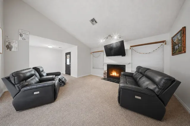 Photo 4 — 319 Mockingbird, Stillwater, OK 74074