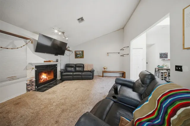 Photo 3 — 319 Mockingbird, Stillwater, OK 74074