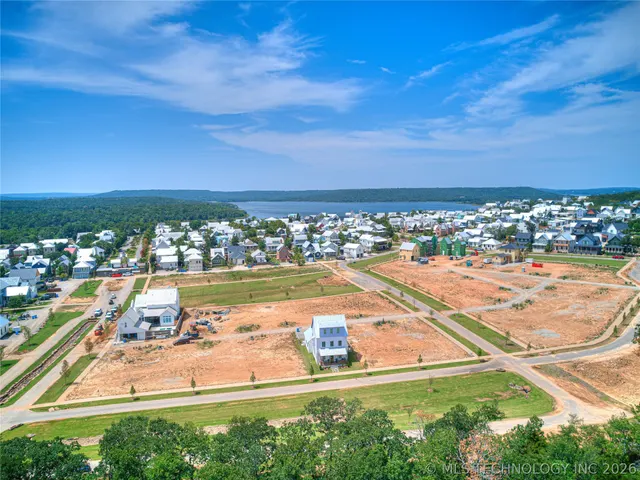 Photo 5 — 62 Boulevard, Carlton Landing, OK 74432
