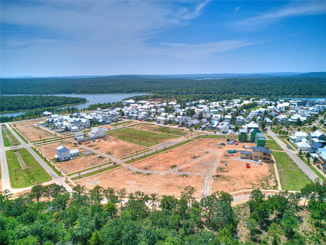 Photo 7 — 49 Hill Street, Carlton Landing, OK 74432