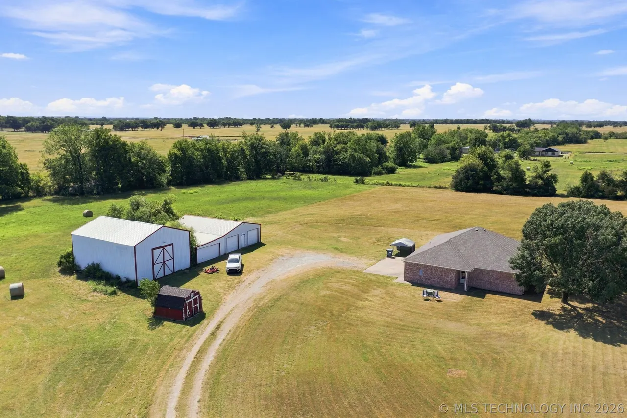 Front exterior — 400161 W 4080 Drive, Collinsville, OK 74021