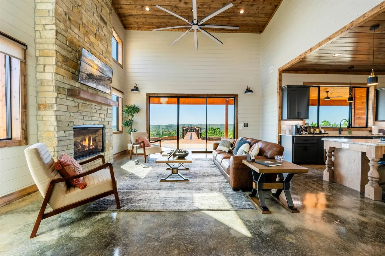 Photo 5 — 42 Sweet Magnolia Lane, Broken Bow, OK 74728