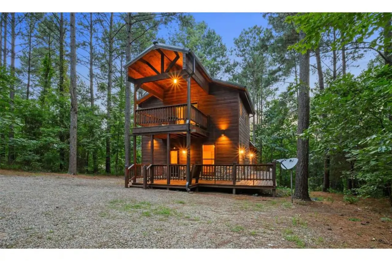 Front exterior — 237 High Peak Trail, Broken Bow, OK 74728