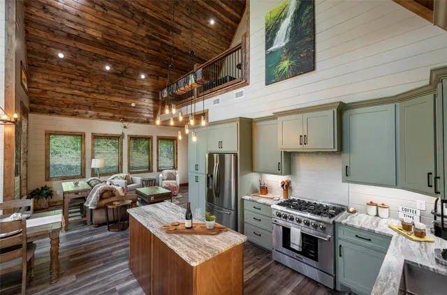 Photo 8 — 182 Sweet Magnolia Lane, Broken Bow, OK 74728