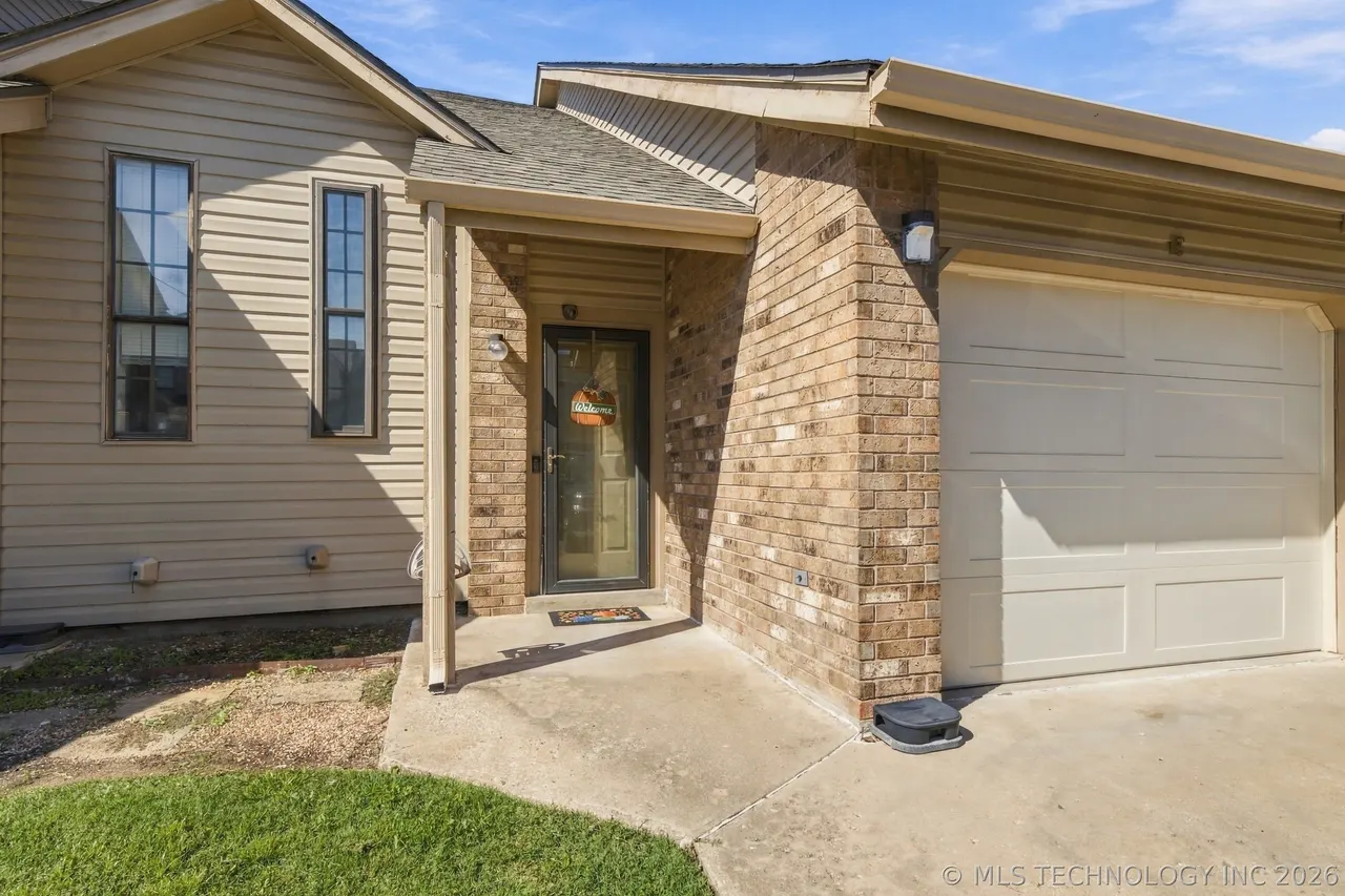 Front exterior — 8144 E 17th Street E, Tulsa, OK 74112