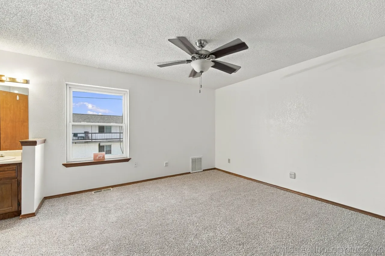 Photo 11 — 8144 E 17th Street E, Tulsa, OK 74112