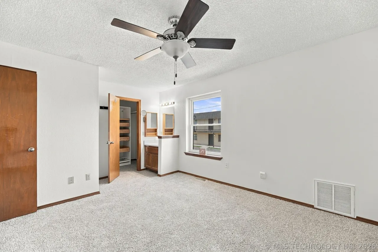 Photo 12 — 8144 E 17th Street E, Tulsa, OK 74112