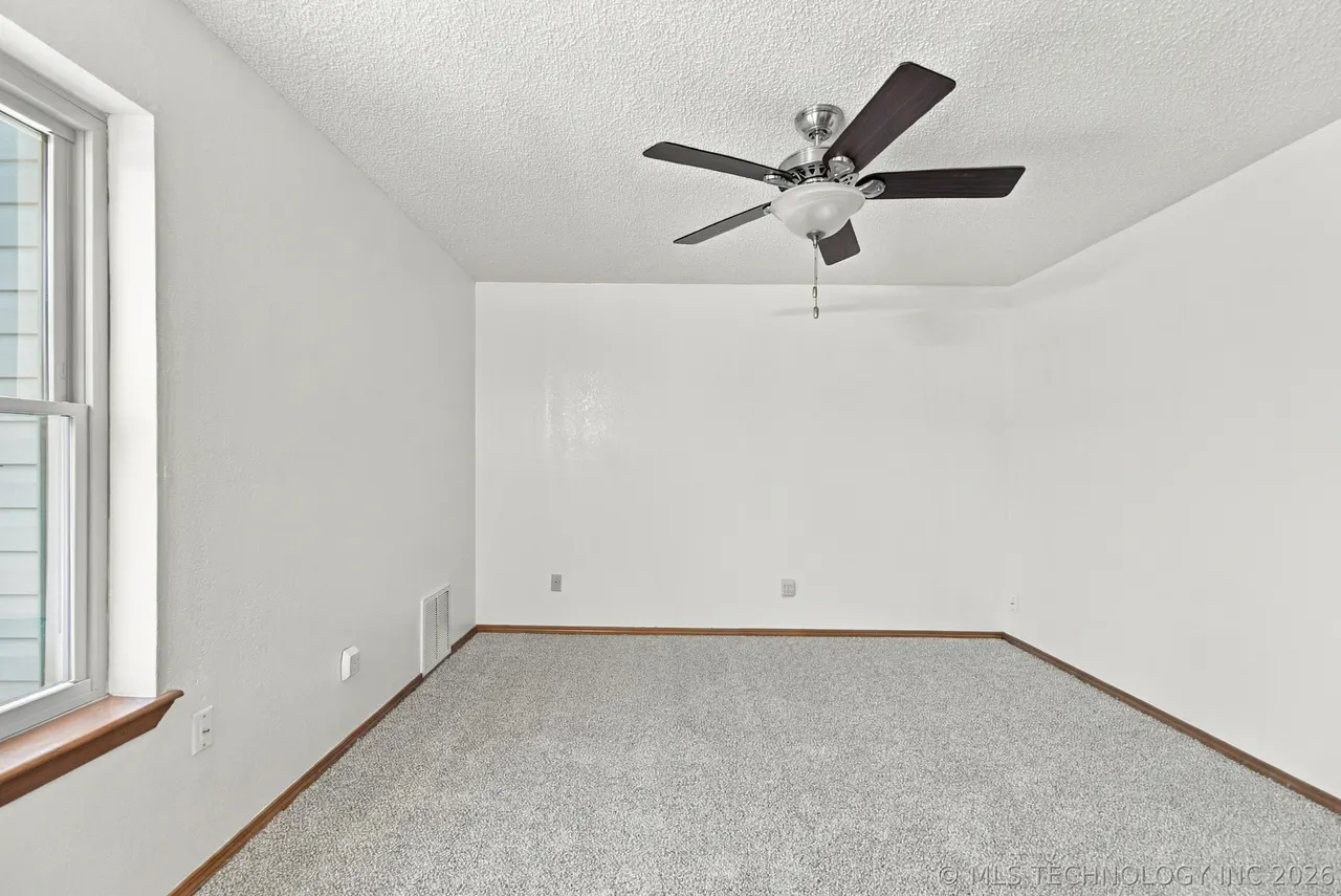 Photo 14 — 8144 E 17th Street E, Tulsa, OK 74112