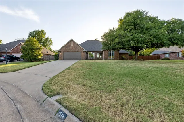 Photo 2 — 1924 N Brooke Hollow Court, Stillwater, OK 74075