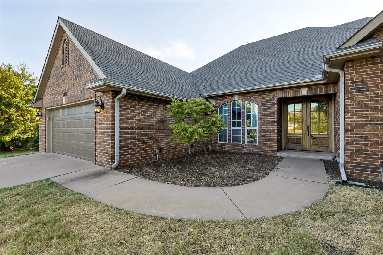 Photo 4 — 1924 N Brooke Hollow Court, Stillwater, OK 74075